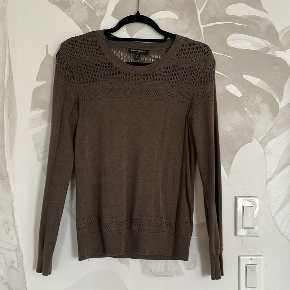 Banana Republic Sweater - Olive